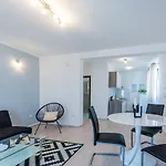 Made 4u Apartament Mlini