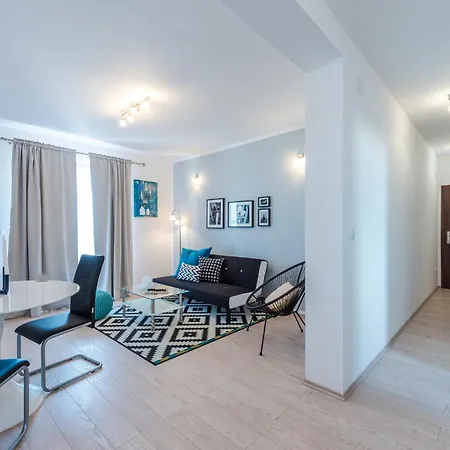 Made 4u Apartment *