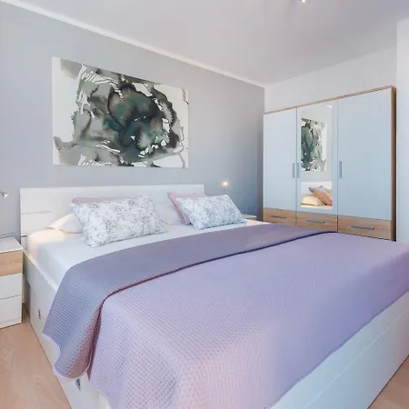 Made 4u Apartment Mlini