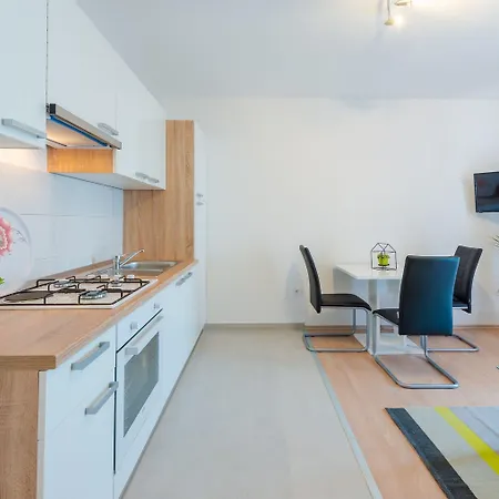 Made 4u Appartement Mlini