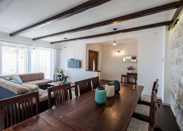 アパート Made 4u *