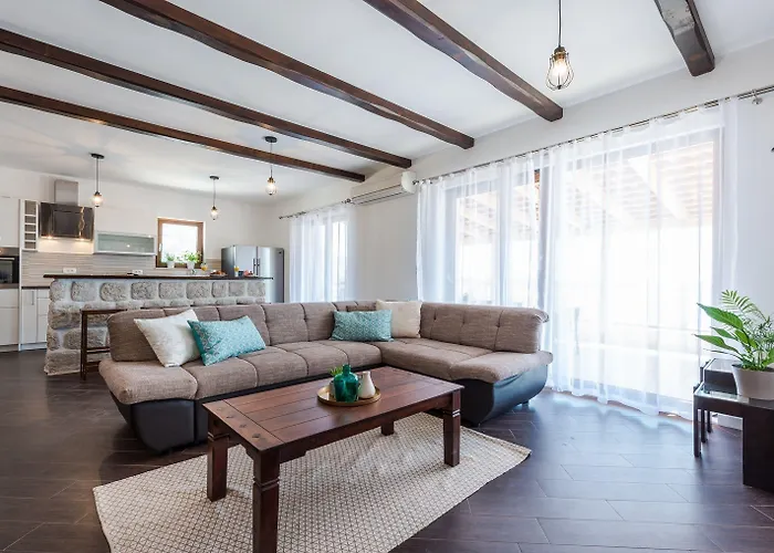 Made 4u Апартаменты *