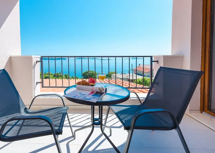 アパート Made 4u